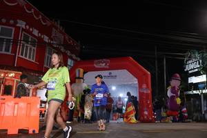 BIB: 627, 3740
                            <button type="button" onclick="openModal(26257985)" class="btn btn-primary btn-sm float-right btn-popup" data-toggle="modal" data-target=".modal-high-quality">
                        <i class="fas fa-shopping-cart"></i> Add to Cart
                    </button>
                                            <button type="button" onclick="isThisMe(26257985, true)" class="btn btn-success btn-sm float-right btn-popup btn-isme hidden" data-toggle="tooltip" data-placement="bottom" title="นี่คือรูปของคุณใช่ไหม คลิกที่นี่เพื่อเอาเข้าอัลบั้ม">
                        <i class="fas fa-plus"></i> Add to album
                    </button>
                    <button type="button" onclick="isThisMe(26257985, false)" class="btn btn-warning btn-sm float-right btn-popup btn-isnotme hidden">
                        <i class="fas fa-ban"></i> Remove from album
                    </button>